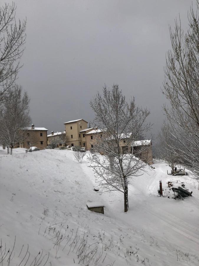 Agriturismo Il Covo Del Solengo Villa Valtopina Luaran gambar